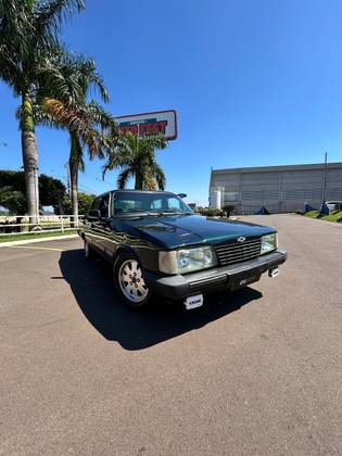 CHEVROLET OPALA 4.1 DIPLOMATA SE 12V ÁLCOOL 4P MANUAL CHEVROLET OPALA 4.1 DIPLOMATA SE 12V ÁLCOOL 4P MANUAL